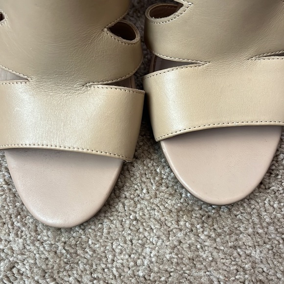 Audrey Brooke Heels size 10 - Picture 5 of 9